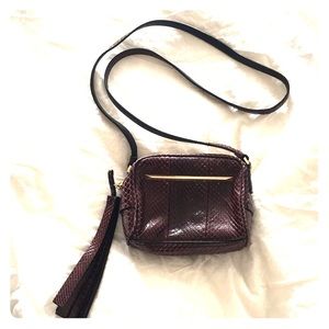 Crossbody bag